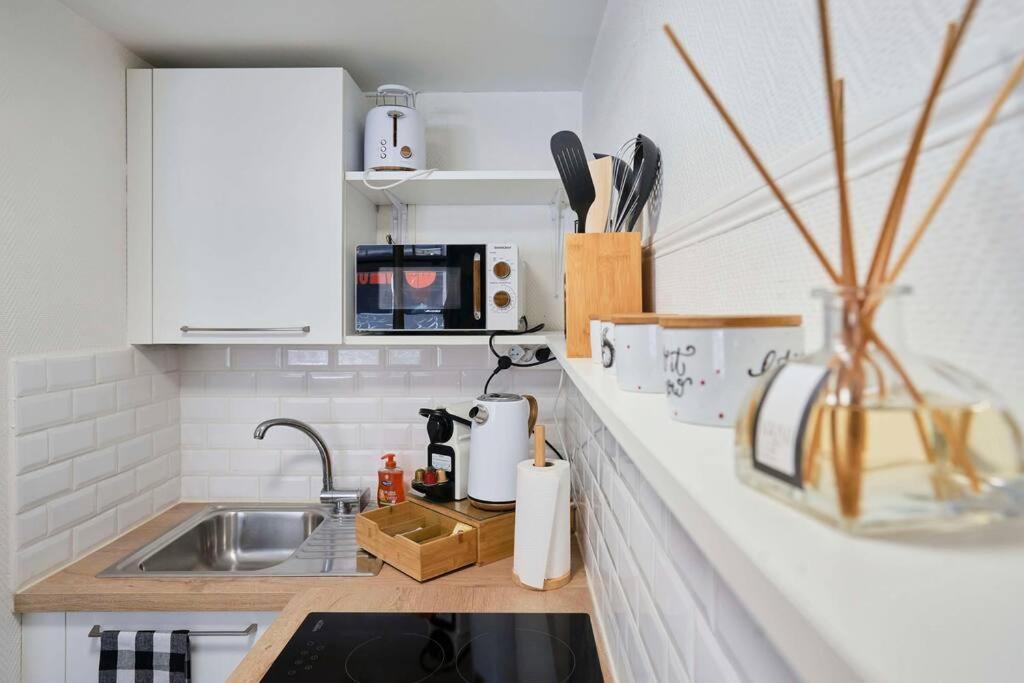 Studio Fonctionnel Au Coeur De Lille Avec Parking Exteriör bild